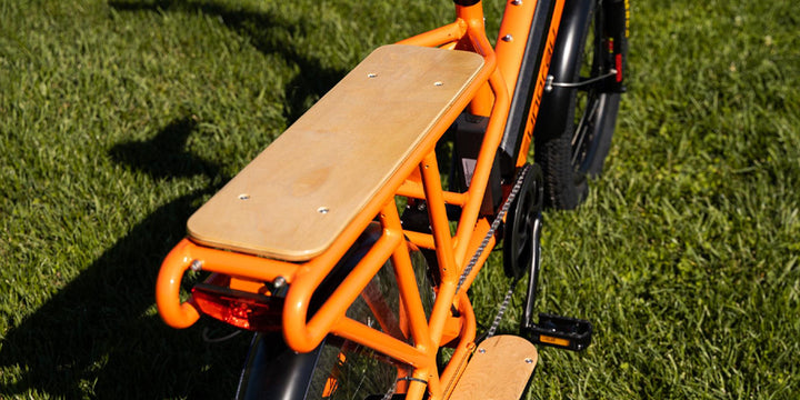 EUNORAU G30-CARGO rear seat and payload