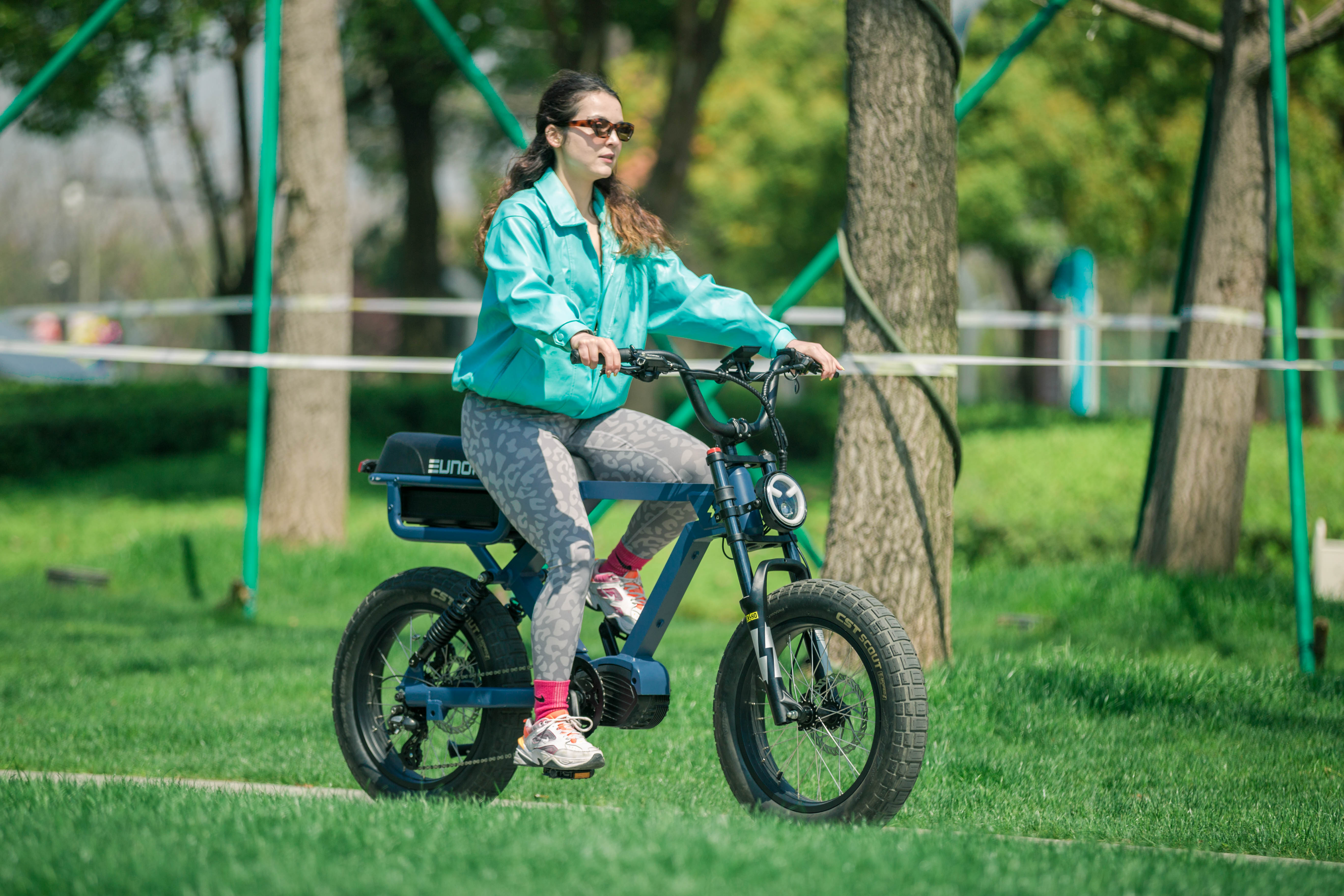 flash electric bicycle AWD Long Range City Commuter Bike KingKatch Surf Fishing Rod hello kitty fluffy backpack inch Black Alloy wheels Color:Red / Purple